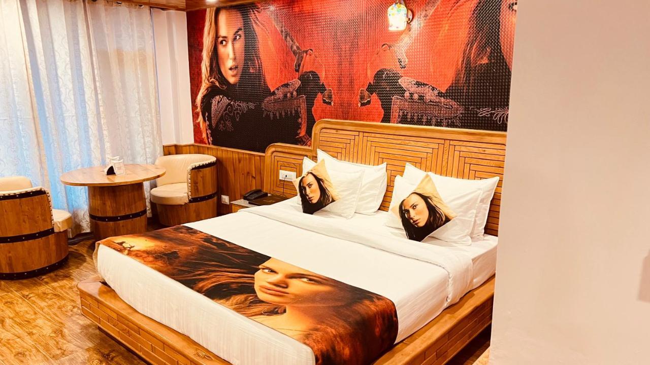 Smuggler Resort By West Western Near To Mall Road & Hadimba Temple # Swimming Pool#Free Pick From Volvo Bus Stand Manali  Exterior photo